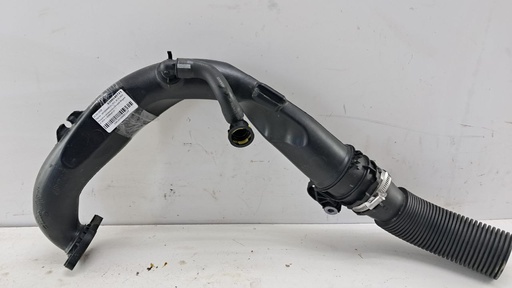 [8200645723] Патрубок интеркулера Renault Megane III 2010 гг 8200645723