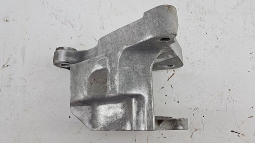 [23508181] Кронштейн коробки автомат Opel Insignia 2.0 Turbo 2018  23508181