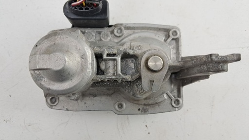 [3Q0253691K] Дроссельная заслонка Volkswagen Passat B8 2.0 TDI 2016 3Q0253691K