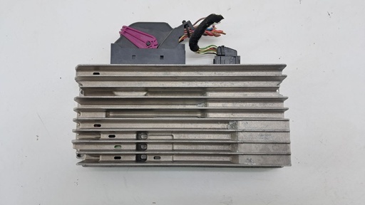 [8T0035223S] Підсилювач радіо AUDI A5 8T A4 B8 2007-2016 8T0035223S