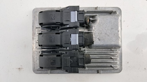 [811839393] Блок керування двигуном Opel Insignia 2.0 Turbo 4x4 2018 811839393