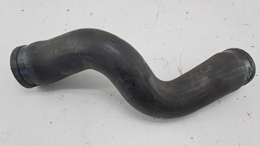 [F1F16K863AC] Патрубок Ford Focus 1.0 ecoboost 2018 гг F1F16K863AC