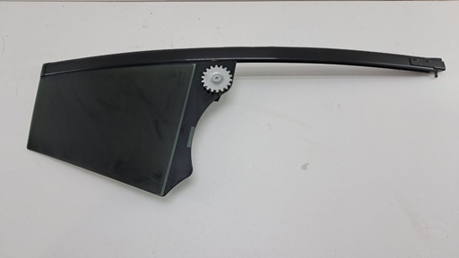 [E643R00128] Скло дверей задньої лівої (кватирка) BMW 5 GT F07 F10 F11 2014 E643R00128
