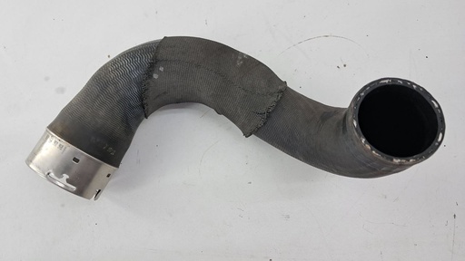 [3909659431] Патрубок интеркулера Opel Insignia 2.0 Turbo 2018 гг 3909659431