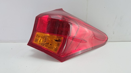 [8155602730] Ліхтар задній правий Toyota Auris E18 2012-2015 8155602730