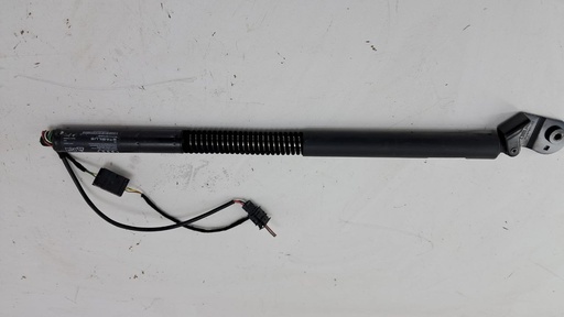 [4G8827852F] Амортизатор крышки багажника Audi A6 C7 2011-2015 4G8827852F