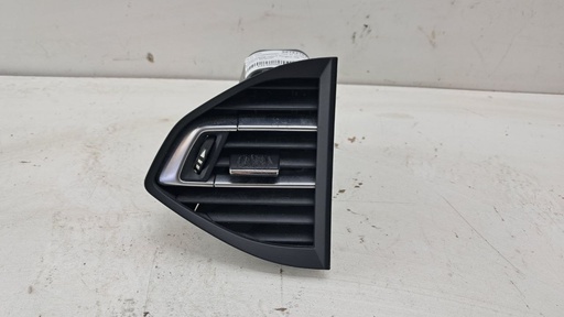 [96782701] Дефлектор повітря лівий Peugeot 308 2014-2017 96782701