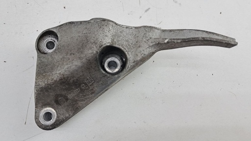 [13365327] Кронштейн подушки двигуна Chevrolet Cruze 1.7CDTI 2014 13365327