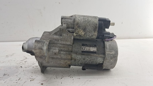 [281000Y110] Стартер Toyota Yaris 1.3 16v 2013 281000Y110