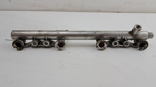 [175204385R] Паливна рампа Nissan Pulsar Qashqai J11 1.2 DIG-T 2015 175204385R