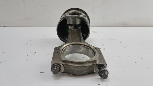 [84L110] Поршень (+шатун) BMW 7 F01 3.0d N57D30A 2009-2015 84L110