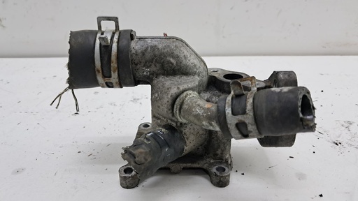 [L3K915177] Фланец системы охлаждения Mazda 6 L3-VDT 2.3 2002-2008 гг L3K915177