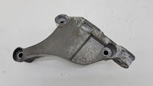 [13363920] Кронштейн двигуна Opel Astra K Sports Tourer B16 1.4 Turbo 2016 13363920