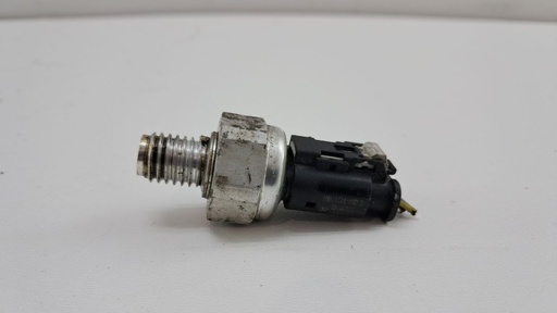 [12637356] Датчик тиску масла Opel Astra K Sports Tourer B16 1.4 Turbo 2016 12637356