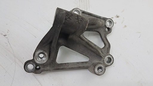 [9676870780] Кронштейн Citroen C3 C4 1.2L 2016 9676870780