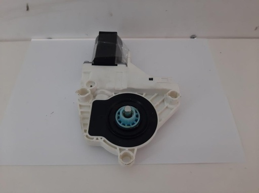 [8T0959801B] Моторчик стеклоподъемника Audi A4 A5 A6 Q7 2015  8T0959801B