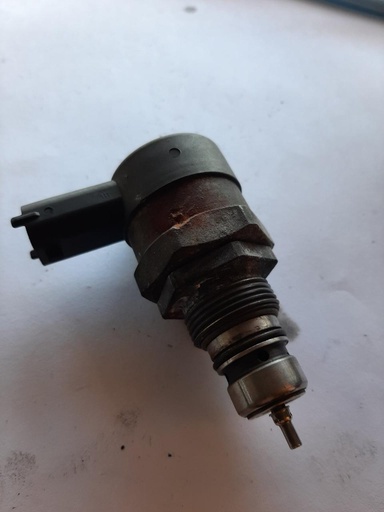 [30750409] Редукційний клапан Volvo V70 2.4 TD D5 2001-2006 рр. 30750409