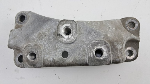 [1K0199117AN] Кронштейн двигуна лівий Volkswagen Skoda Audi 1K0199117AN