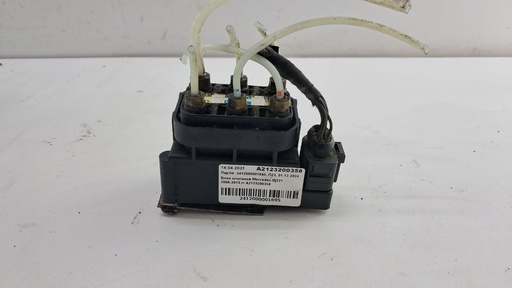 [A2123200358] Блок клапанов Mercedes W221 2006-2013 A2123200358