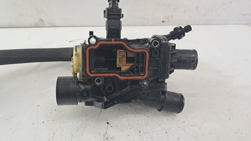 [9804160380] Корпус термостата Citroen C4 Peugeot 508 2.0 BlueHDI 2016 9804160380