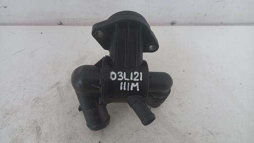 [03L121111M] Корпус термостата Volkswagen Passat CC  2.0 TDI  2008-2012 гг 03L121111M