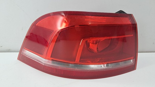 [3AF945095C] Фонарь задний левый Volkswagen Passat B7 Combi 2013 3AF945095C