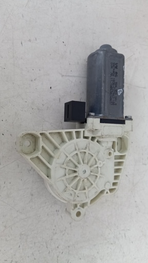 [5Q4959801B] Моторчик стеклоподъемника Volkswagen Passat B8 2016  5Q4959801B