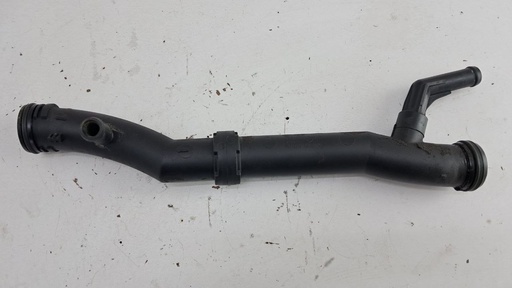 [03C121065F] Патрубок системы охлаждения Volkswagen Golf 5 Passat B6 1.4 TSI 03C121065F