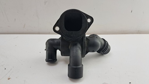 [03L121111AD] Корпус термостата Audi A4 B8 2.0 TDI 03L121111AD