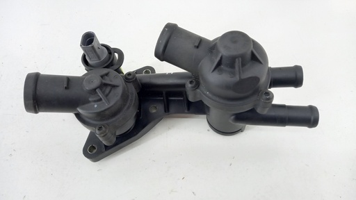 [03C121026H] Корпус термостата Volkswagen Golf 5 1.6 FSI 2006 гг 03C121026H