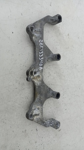 [06E133340A] Кронштейн Audi A8 A3 2010 06E133340A