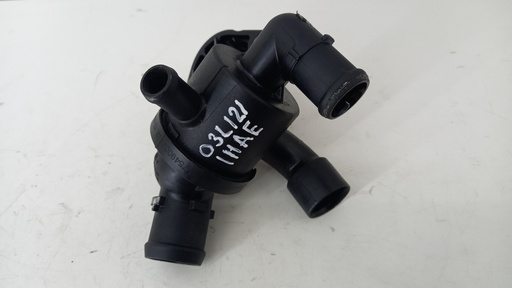 [03L121111AE] Корпус термостата Skoda Oktavia Superb 2.0 TDI 2009 рр 03L121111AE