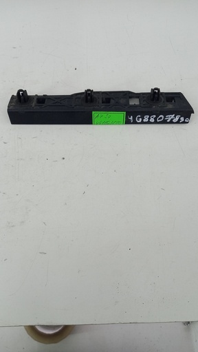 [4G8807890] Кронштейн бампера заднего Audi A7 4G 2013  4G8807890