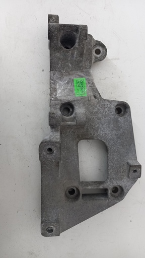 [06F903143F] Кронштейн генератора Volkswagen Passat B6 2.0 FSI 2010  06F903143F