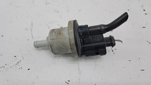[06D133517B] Клапан вентиляції паливного бака Volkswagen Golf 1.0 1.4 TFSI 06D133517B