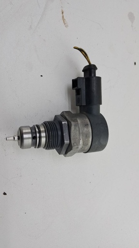 [057130764H] Редукційний клапан Audi A4 B8 2.0 TDI 2009 рр. 057130764H