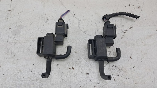 [037906283C] Электромагнитный клапан Volkswagen Passat B6 1.8 TSI 2005-2010 037906283C