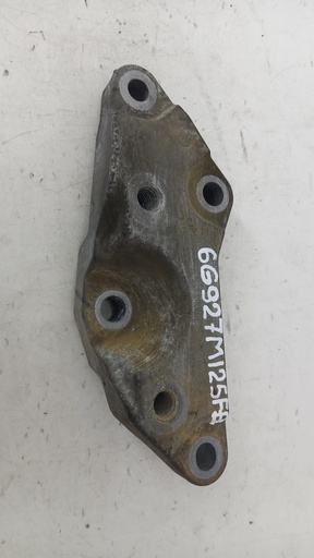 [6G927M125FB] Кронштейн коробки КПП Volvo S80 V70 2.4 D5 2012 6G927M125FB