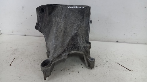 [04C199207AD] Кронштейн двигателя Volkswagen Golf 7 Audi A3 8V 1.0 2012  04C199207AD