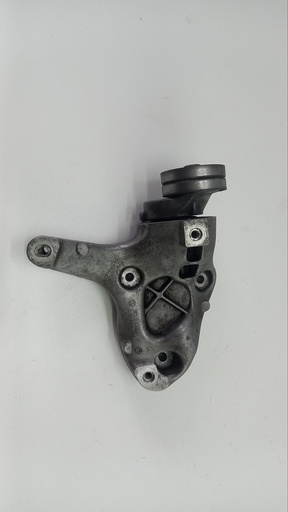 [1K0260885B] Кронштейн компрессора Audi A3 8P 2010  1K0260885B