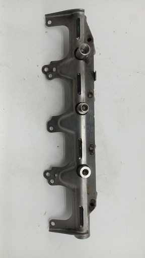 [06F133317G] Топливная рампа Audi A4 B7 2.0 TFSI 06F133317G