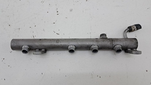 [A6420700495] Паливна рампа Mercedes OM642 3.0 CDI 2010 рр. A6420700495