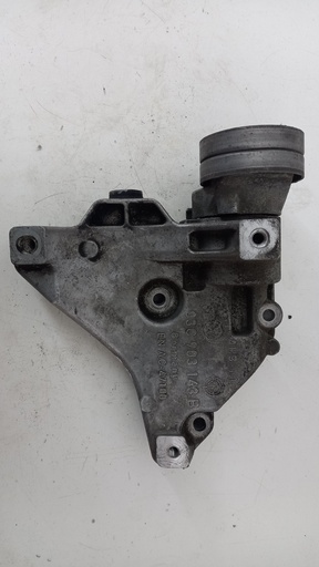 [03C903143B] Кронштейн компрессора Volkswagen Golf 5 1.4 TSI 2007  03C903143B
