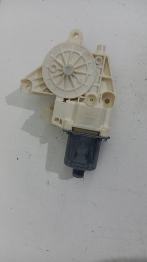 [A2048200242] Моторчик склопідйомника Mercedes W204 2007-2015 A2048200242