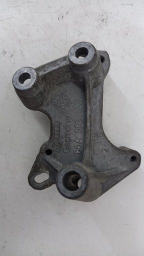 [06A903103] Кронштейн Volkswagen Golf Bora 1.6 2000  06A903103