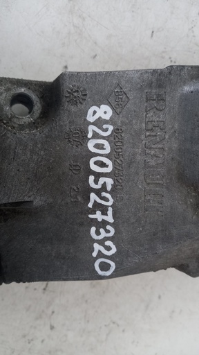 [8200527320] Кронштейн генератора Renault Trafic 2.0 dCI 2012 рр. 8200527320