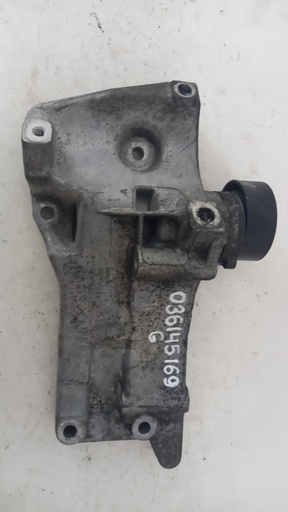 [036145169G] Кронштейн генератора Volkswagen Polo 1.4 16V 2001-2009 рр 036145169G