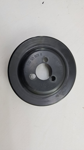 [03D121028B] Шків водяного насоса Skoda Octavia A5 1.6 FSI 2010 03D121028B