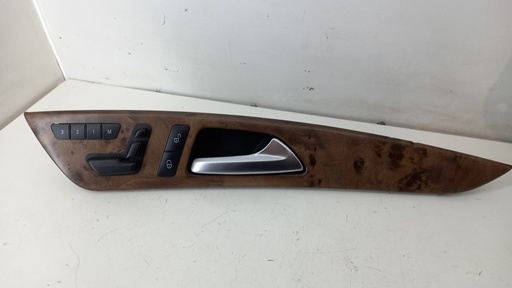 [A2187600261] Панель задней правой двери Mercedes CLS C218 2014  A2187600261