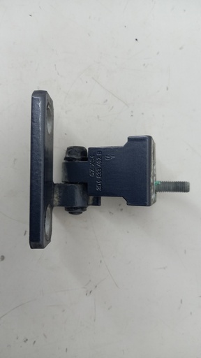 [3D4833402B] Петля двері задньої правої верхня Volkswagen Phaeton 2012 рр 3D4833402B